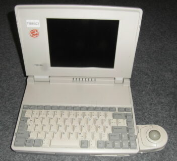 Zum Artikel "Neuzugang: Notebook Toshiba T1950CT/200 mit ballpoint mouse"