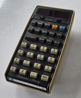 Zum Artikel "Neuzugang: Taschenrechner Hewlett Packard 29C"